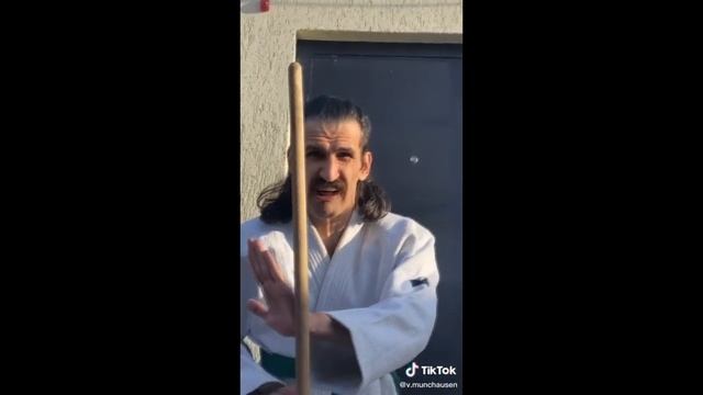 Пранк над Валерой. Будь начеку. Неудавшийся розыгрыш (В.Мюнхаузен) смотреть онлайн