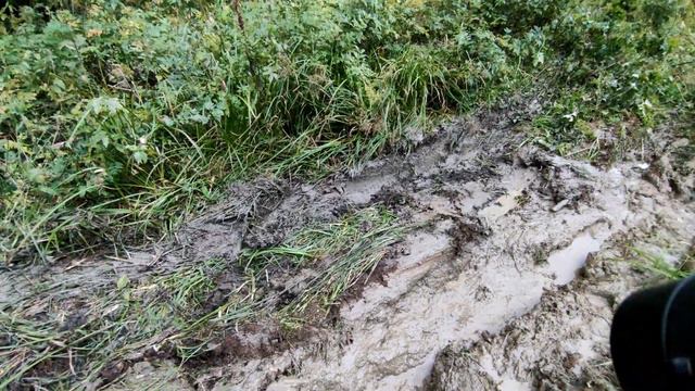 Уазику в компании таких монстров не было скучно. смотреть онлайн