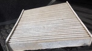 Замена салонного фильтра на Skoda Fabia