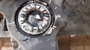 Лютый механик. Мерседес Вито. Замена переднего подшипника - ступицы на коленках.