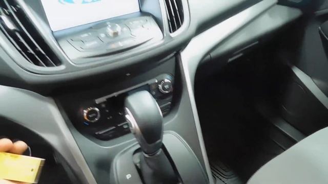 15 Ford Escape Se смотреть онлайн