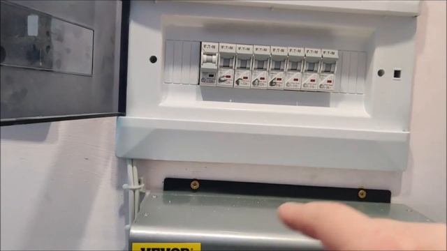 Что такое инвертор и для чего он нужен? смотреть онлайн