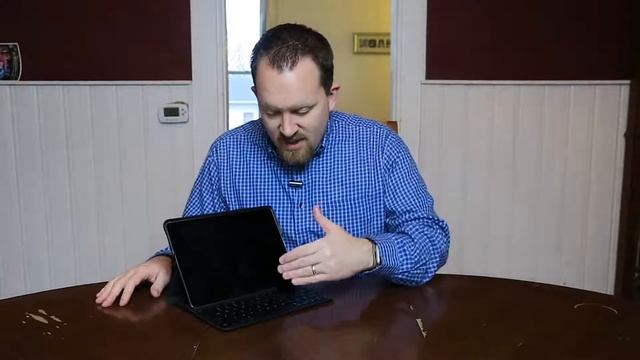 Review of the Logitech CREATE Keyboard for iPad Pro | Life After Sight Loss смотреть онлайн