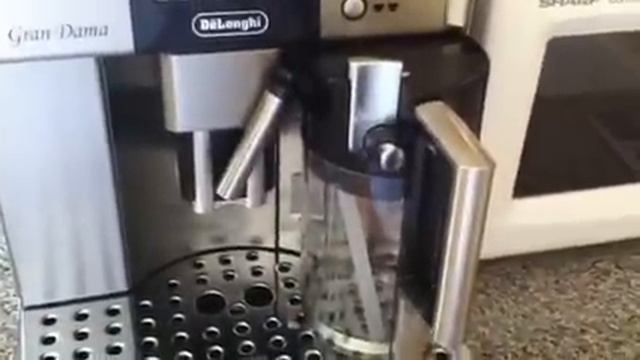 Delonghi Gran Dama ESAM6600 смотреть онлайн