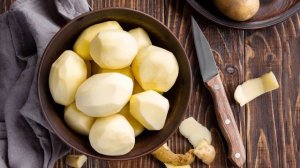 Как хранить очищенную картошку