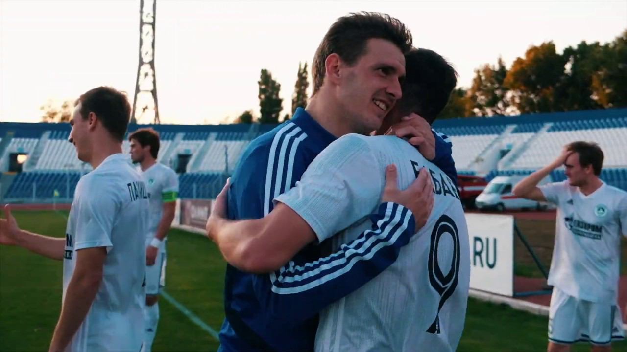 «Волгарь» – «Динамо-Ставрополь»: верный болельщик, поддержка Пуги, «крылатый» Владлен смотреть онлайн