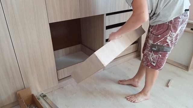 Установка выдвижных ящиков в шкаф. Шкаф своими руками ч.2 смотреть онлайн