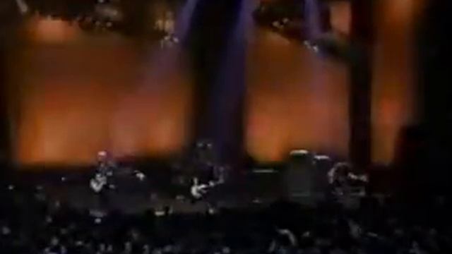 Foo Fighters - Gas Chamber смотреть онлайн