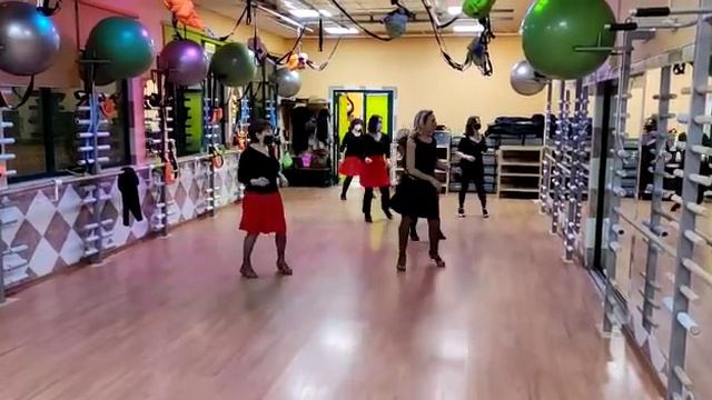 Ripassando una bella bachata 😍🎤"Me enamore de ti y que" coreografia 💃🕺di: Petronela Calciu смотреть онлайн