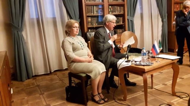 14.06.17 литературный вечер во ВГБИЛ Гумилёв по-английски. Видео 2 смотреть онлайн