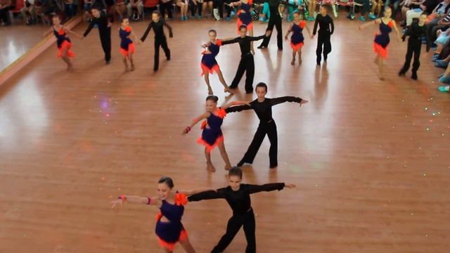 Ансамбль бального танца "Легенда", 80-е смотреть онлайн