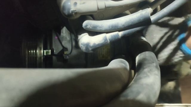 Replace Compressor With Tutorial.(Nissan Urvan) смотреть онлайн