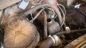 Меняем масло на УАЗ 469 2.4 л.с 1986 года.