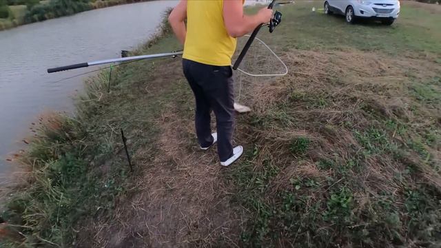 Рибалка в День Незалежності і хитрий тато смотреть онлайн