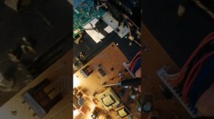 Philips 32pfl3605/60 включается рябит гудит и выключается