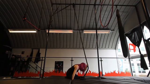 Dancing on my Rope! Corde Lisse to Metal!! смотреть онлайн