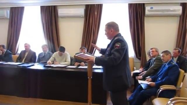 мэр отчитывает начальника отдела МВД смотреть онлайн
