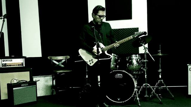 Lagniappe - Live Looping ideas, playing through Gibson Firebird Studio and Fender Bassbreaker. смотреть онлайн