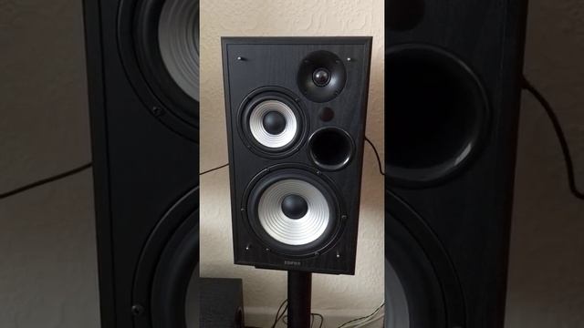 Edifier R2750DB смотреть онлайн