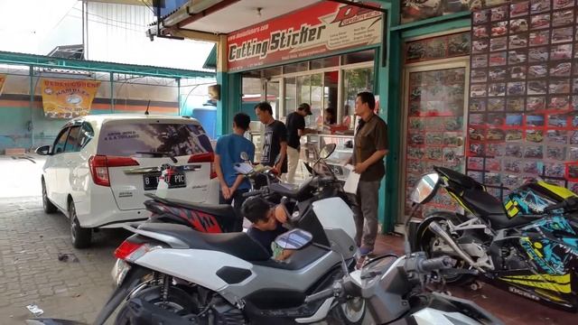 STIKER MOTOR STIKER MOBIL KITA GARAP BROTHER смотреть онлайн