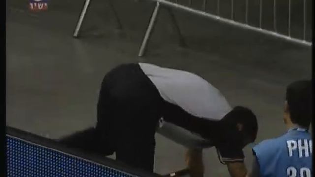 A comic moment during Israel vs Latvia смотреть онлайн