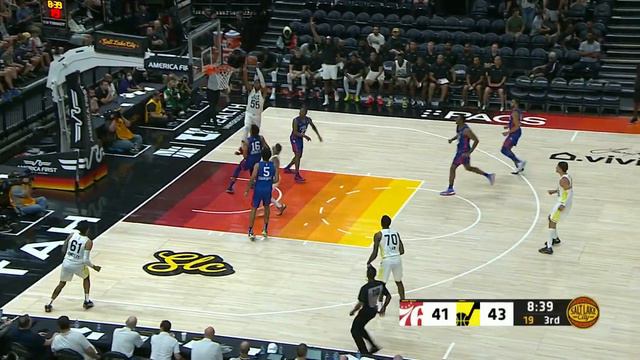 Bruno Caboclo with the NASTY finish on the alley-oop from Justin Robinson | 2022 NBA Summer League смотреть онлайн