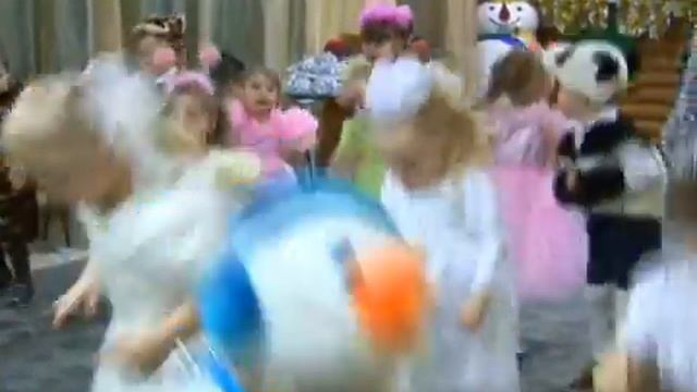 Новый год - 2010 год - в детском саду №121 г.Екатеринбурга смотреть онлайн