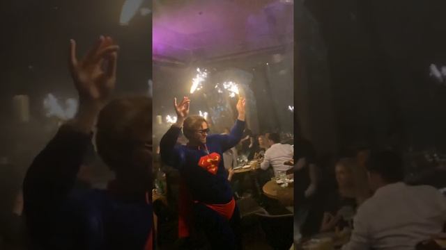 Birds. Самый высокий клуб - ресторан мира смотреть онлайн