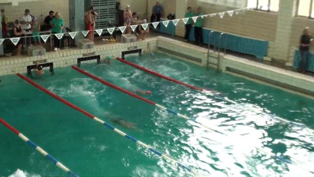 05 окт 2019, г.Пересвет. Комбинированная эстафета 4x50,девочки из "Атланта" по 6 дорожке. 3-е место смотреть онлайн