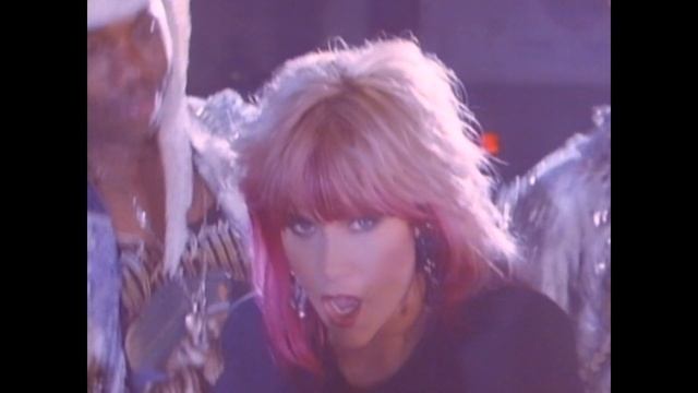 Naughty Girls Need Love Too - Samantha Fox смотреть онлайн