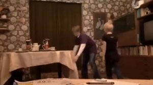 На детей упал шкаф