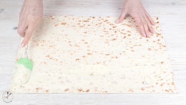 РУЛЕТ из лаваша с курицей и сыром, запеченный в духовке |Ароматная закуска из лаваша | смотреть онлайн