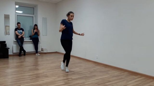 Бачата - Footwork