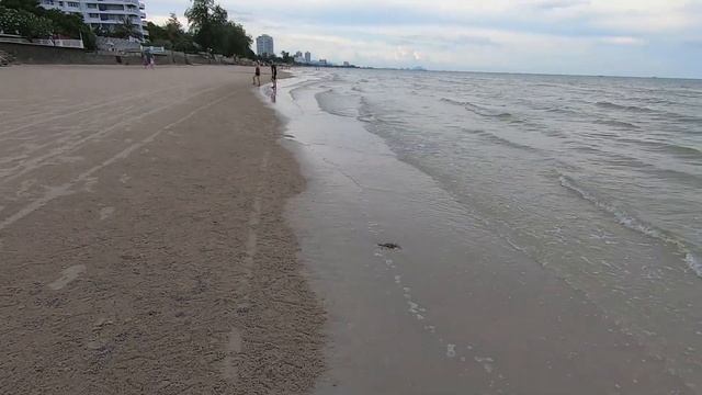 Хуахин июнь 2022 год. Пляж. Ночные рынки.