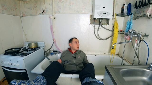 Родители выгоняют меня из дома! Работать не буду! Держу оборону! смотреть онлайн