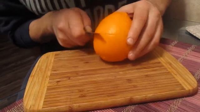 Три способа чистки апельсина.