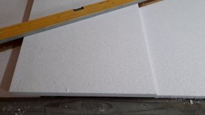 Как сделать  дешёвую дверь из ОСБ и пенопласта, серия 5