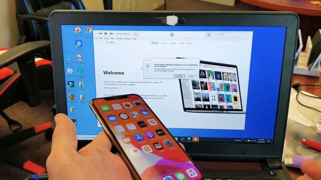 iPhone 11 / 11 Pro Max: How to Transfer Files (Photos, Videos) to Computer w/ Cable смотреть онлайн