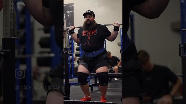 575 LBS x 5 with Nose Slap...#slap #aroma #portable #powerlifting #peppermint #squats смотреть онлайн