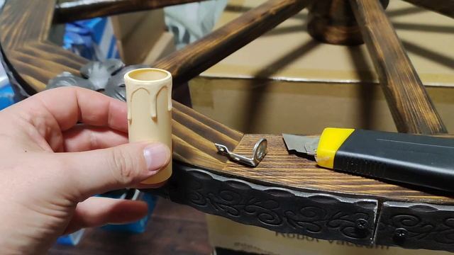 Изготовлением кантри люстры! колесо от телеги.