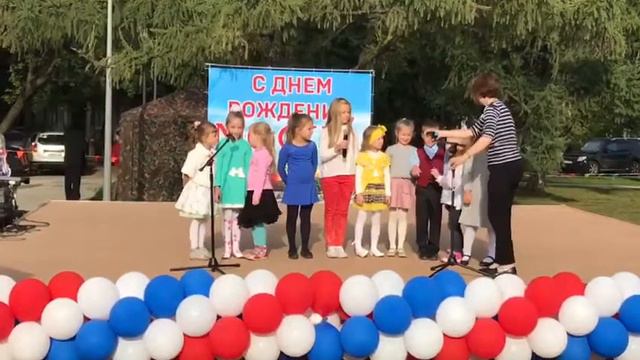Лера поет на день города) смотреть онлайн