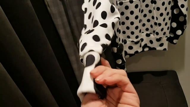 Как сшита толстовка Escada sport смотреть онлайн