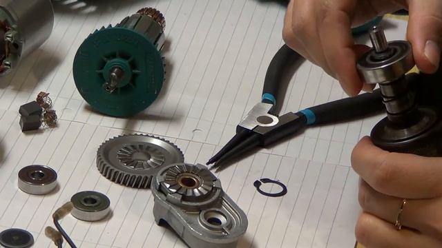 Ремонт дрели Makita HP1640 своими руками. смотреть онлайн