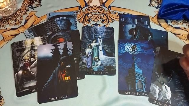 ЛЮБОВНЫЙ ТРЕУГОЛЬНИК. ЧТО У НЕГО С СОПЕРНИЦЕЙ? смотреть онлайн