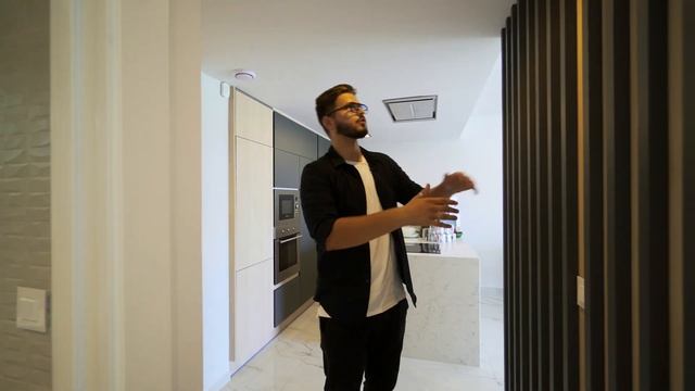 Феноменальная близость к морю за эти деньги. Новая квартира в шикарном комплексе в Пунта Приме смотреть онлайн