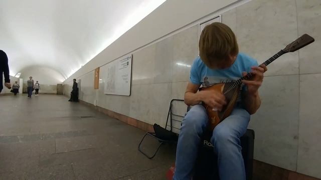 Balalaika - The Traditional Russian Instrument