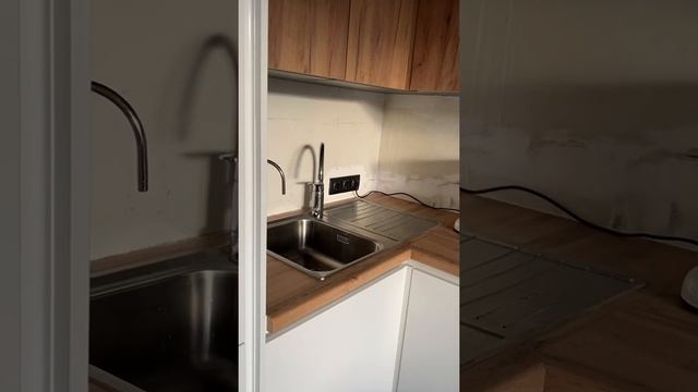 Белая кухня в современном дизайне смотреть онлайн
