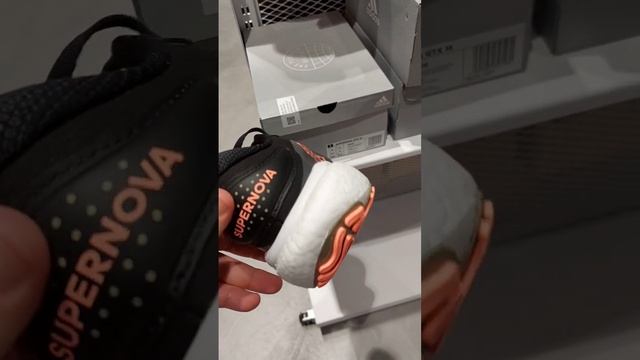ADIDAS SUPERNOVA GORE TEX смотреть онлайн
