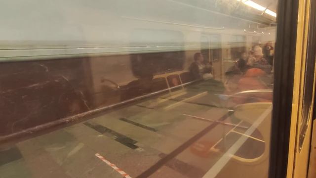 КолЛ. Парад поездов метро. Еж3/Ем508Т и поездка против часовой стрелки смотреть онлайн