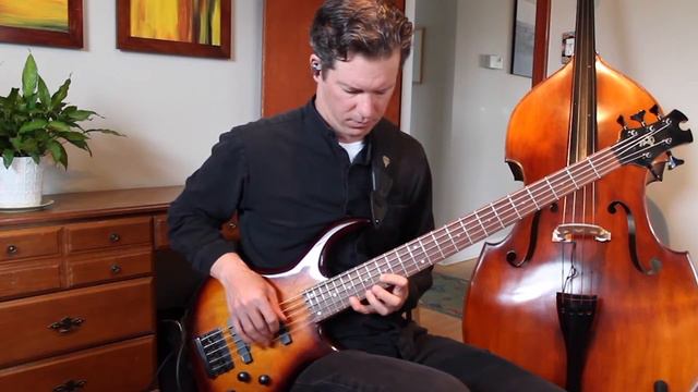 Jeremy Coates - Five-String Electric Bass (High C String) смотреть онлайн